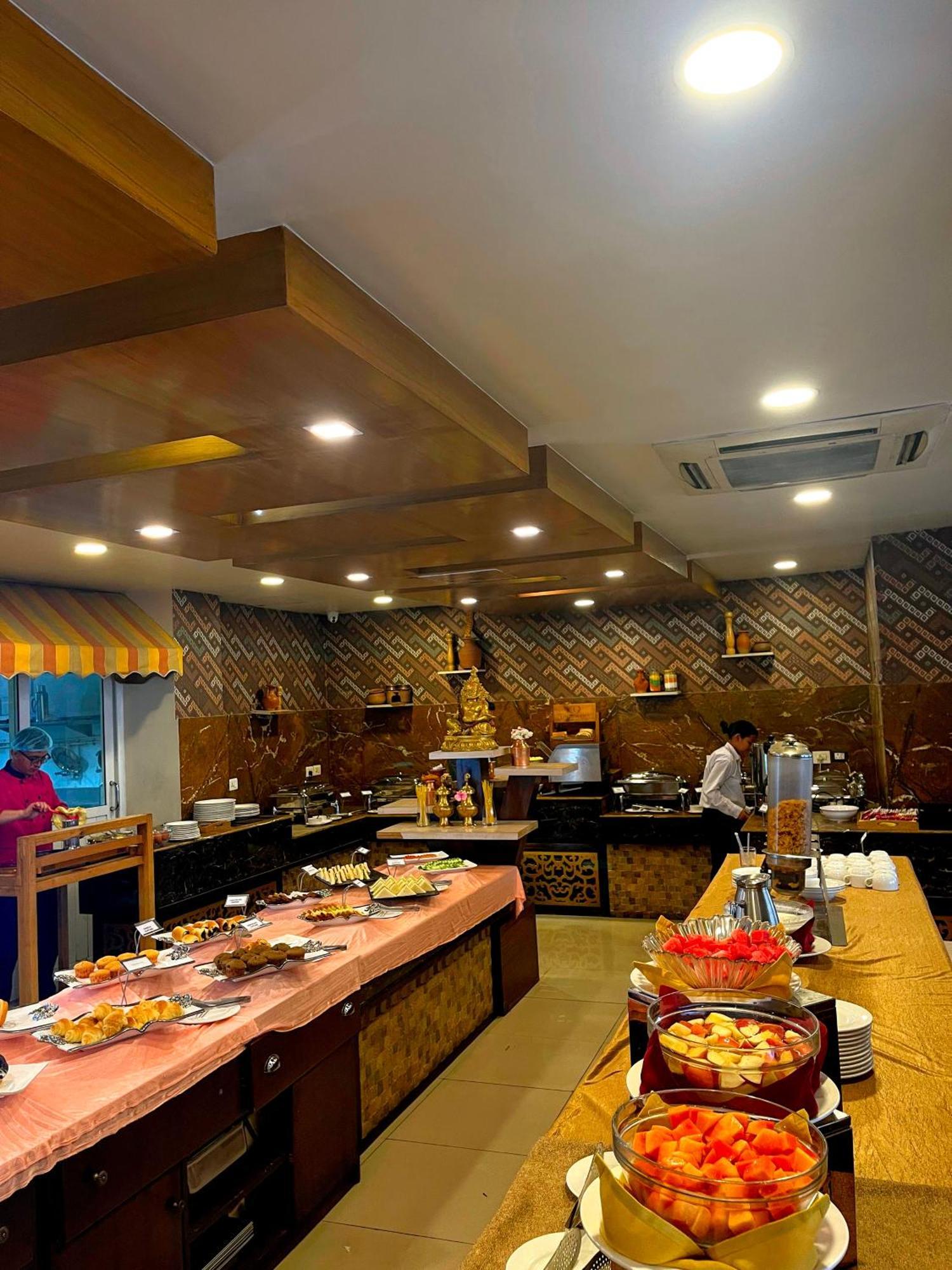 Yatri Suites And Spa Katmandu Eksteriør bilde