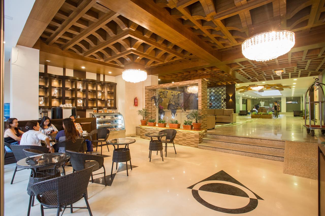 Yatri Suites And Spa Katmandu Eksteriør bilde