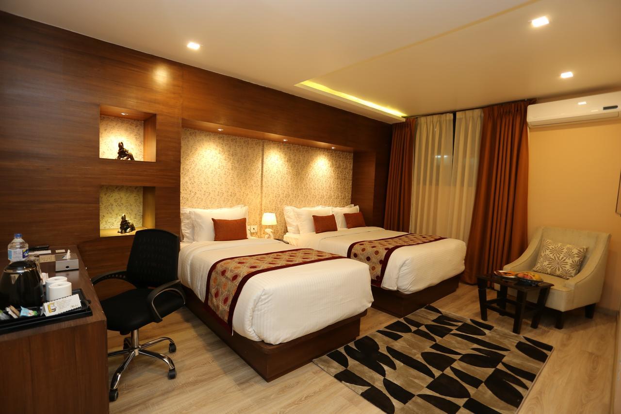 Yatri Suites And Spa Katmandu Eksteriør bilde
